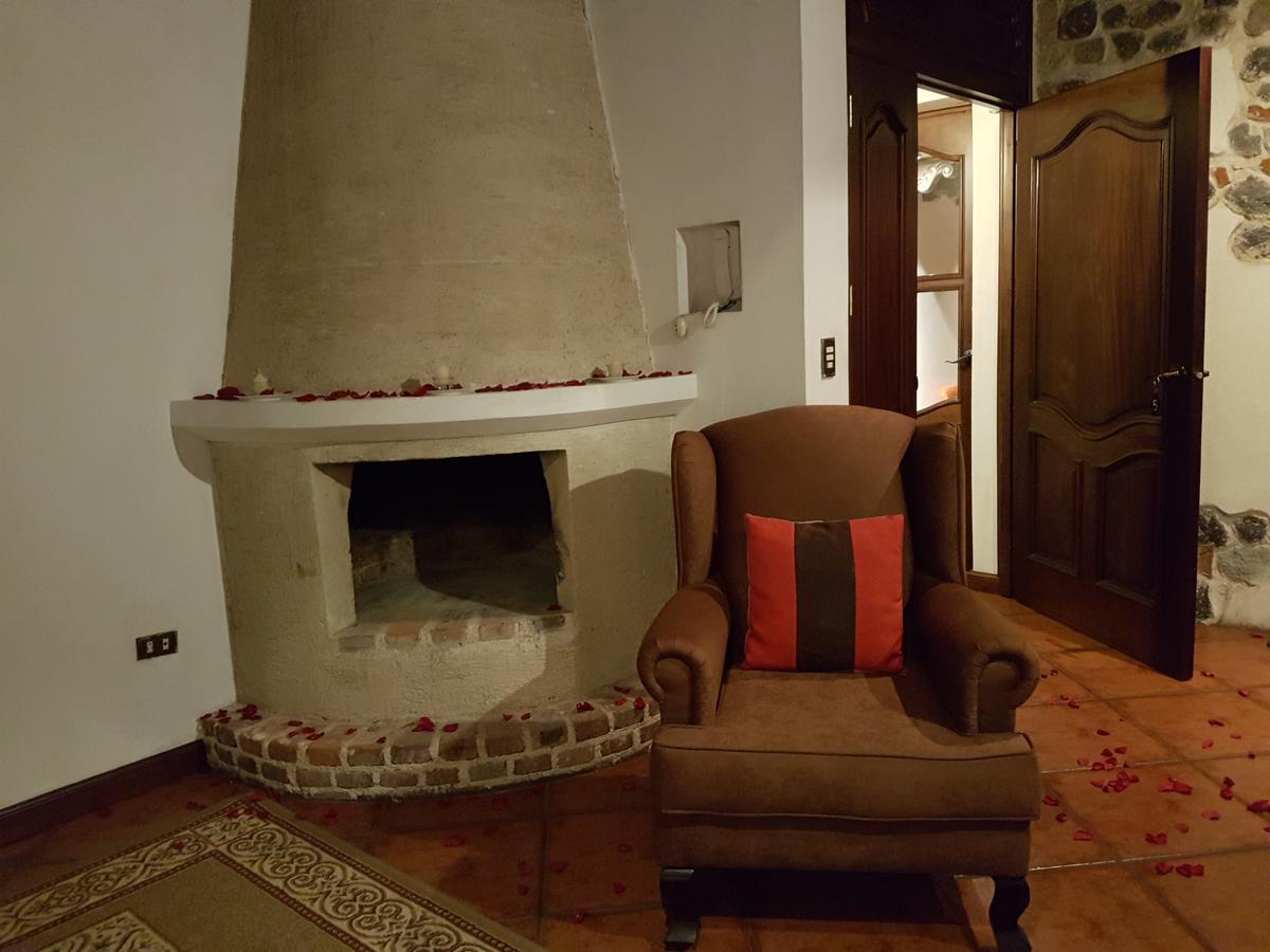 La Casa De La Alameda Bed & Breakfast Antigua Ngoại thất bức ảnh